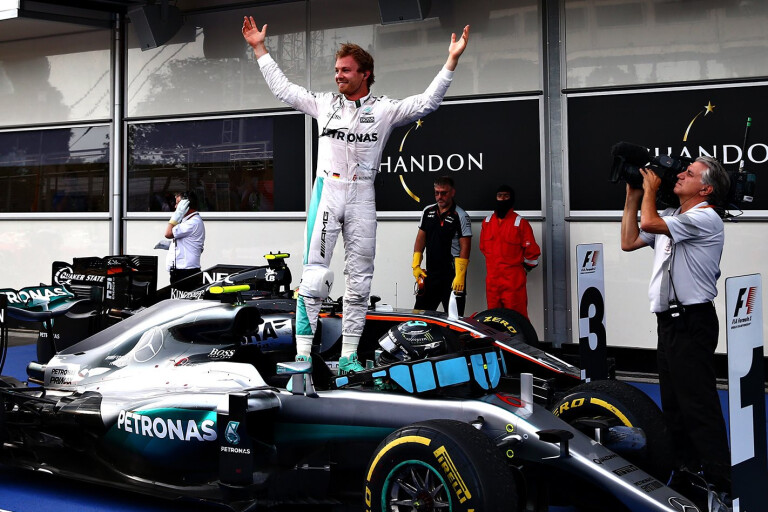 Nico Rosberg wins in Baku