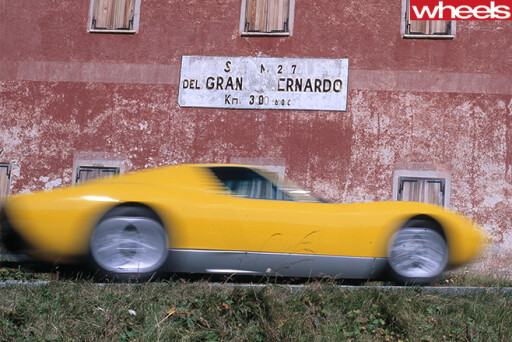 Yellow -Lamborghini -Muira -front -driving -side