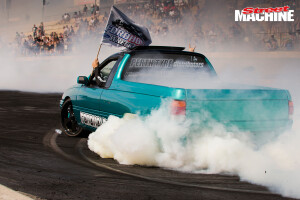 VN Commodore burnout
