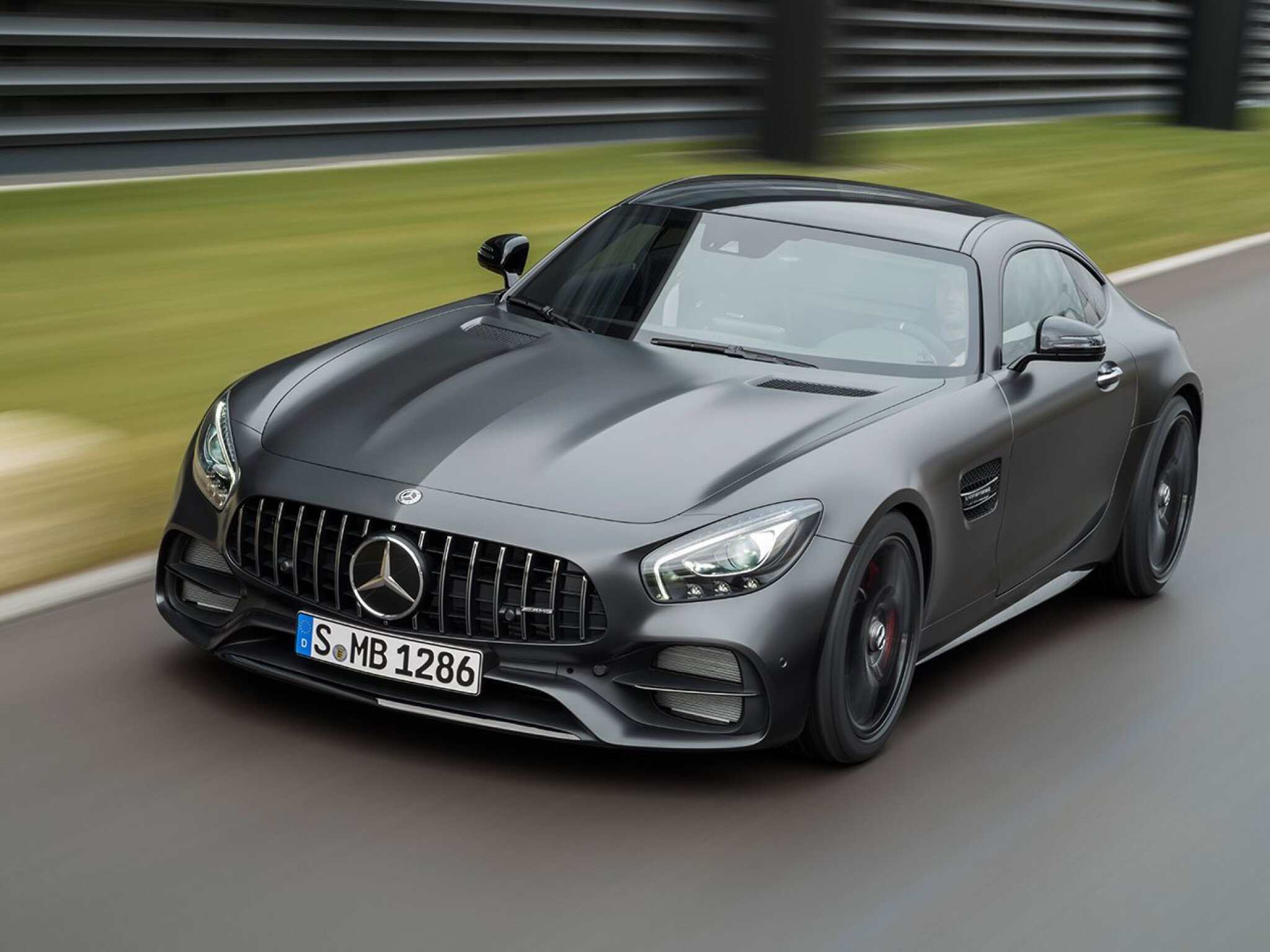 2017 Mercedes-AMG GT C Edition 50 coupe revealed