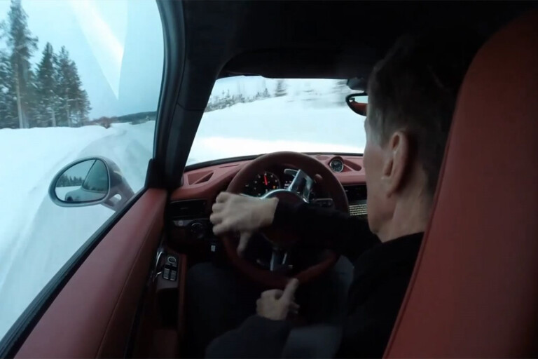 Walter Rohrl drift Porsche 911 Turbo on ice