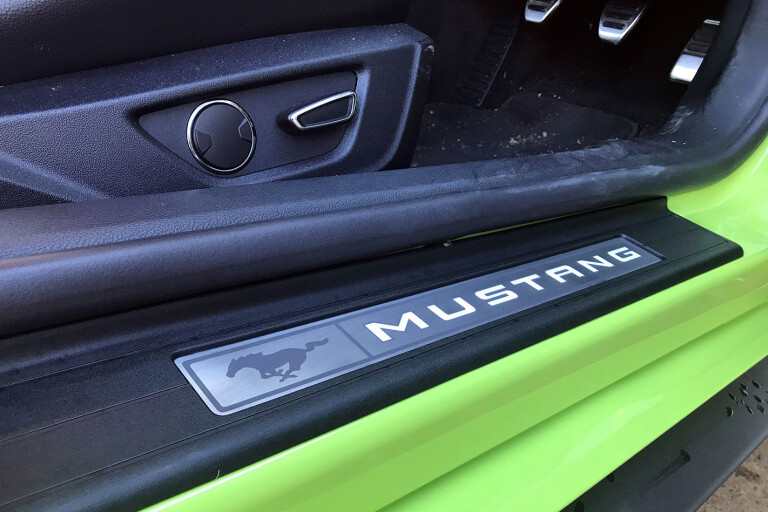 Ford Mustang illuminated door sill