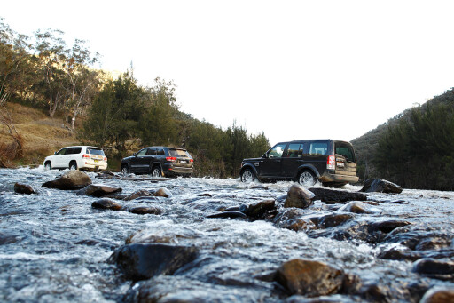 2011 Toyota LandCruiser 200 Series vs Land Rover Discovery 4 vs Jeep Grand Cherokee watercrossing.jpg