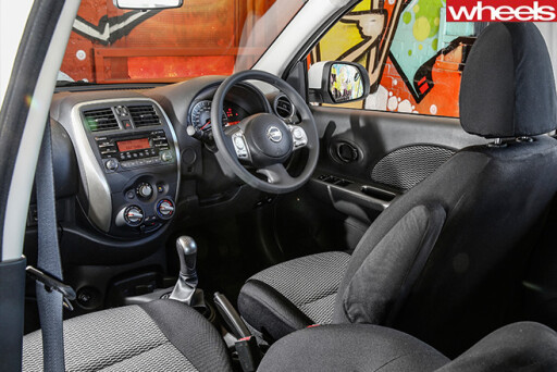 Nissan -Micra -interior