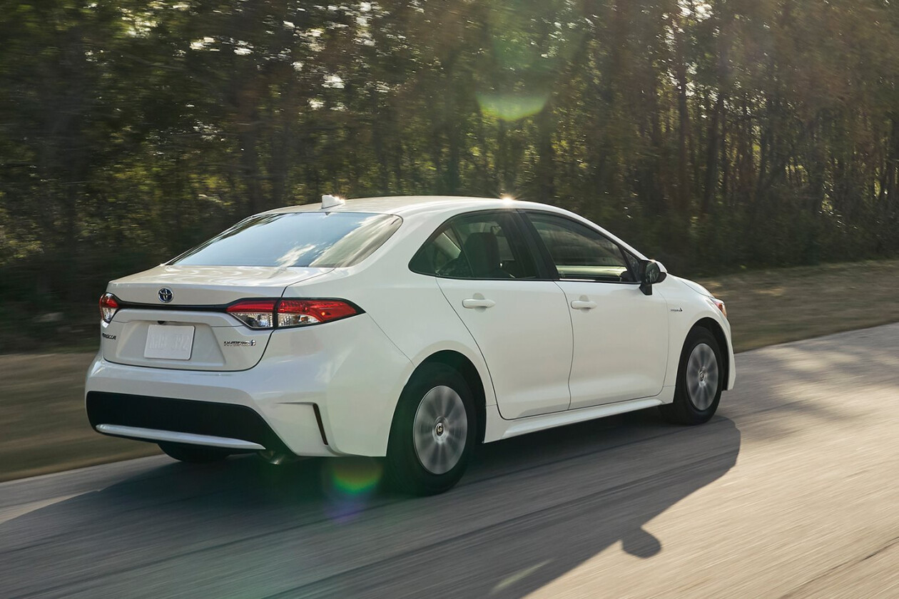 2020 Toyota Corolla sedan pricing and features