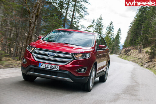 Ford -Edge -driving