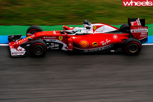 Ferrari -F1-car -racing -top -side
