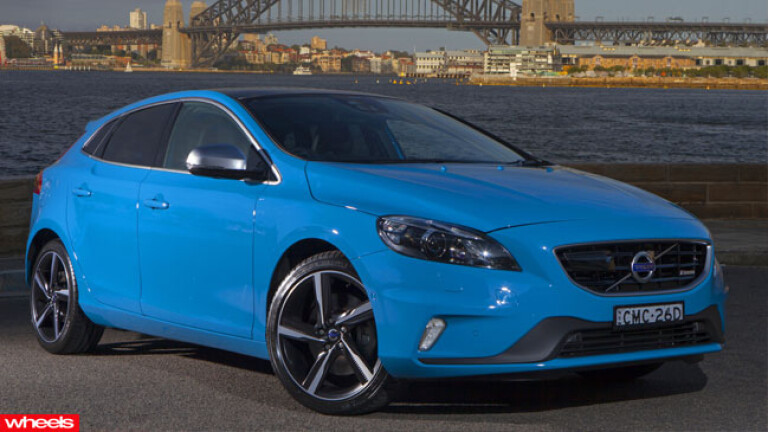 world's, safest, car, Volvo, V40, 2013, new, pictures, video, unveiled, released, review, test drive, driven, interior, badge, engine, wheels, speed, price