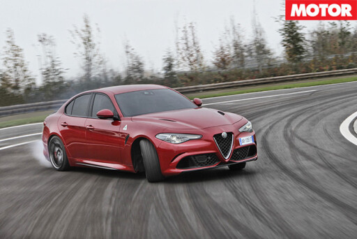2016-Alfa Romeo Giulia drifting