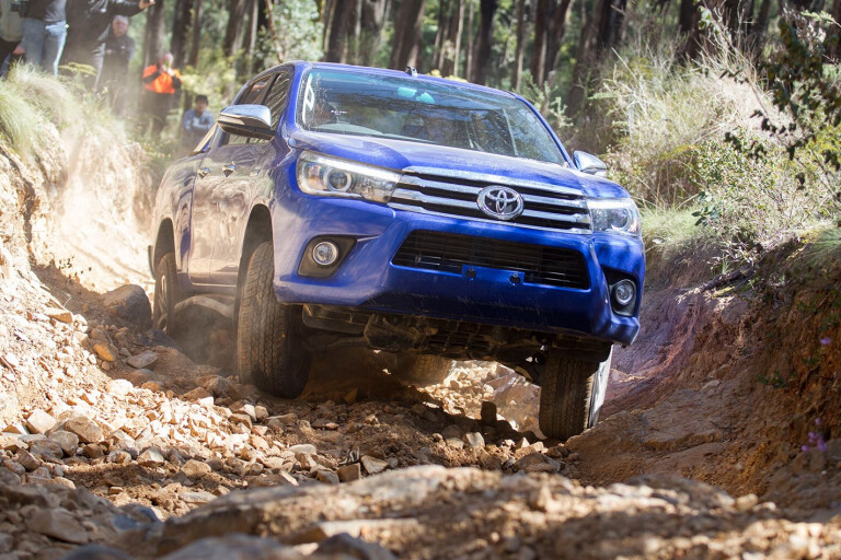 2016 Toyota Hilux review