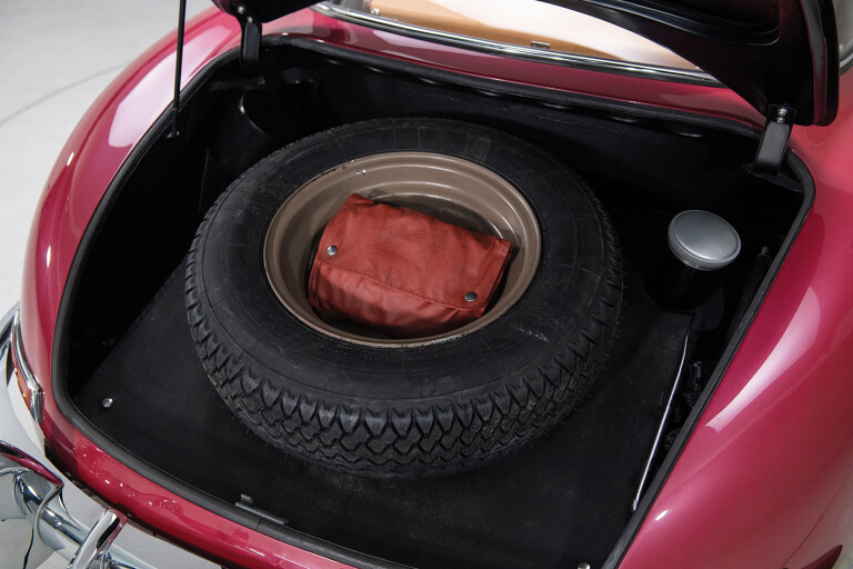 1954 Mercedes-Benz 300 SL boot and spare tyre