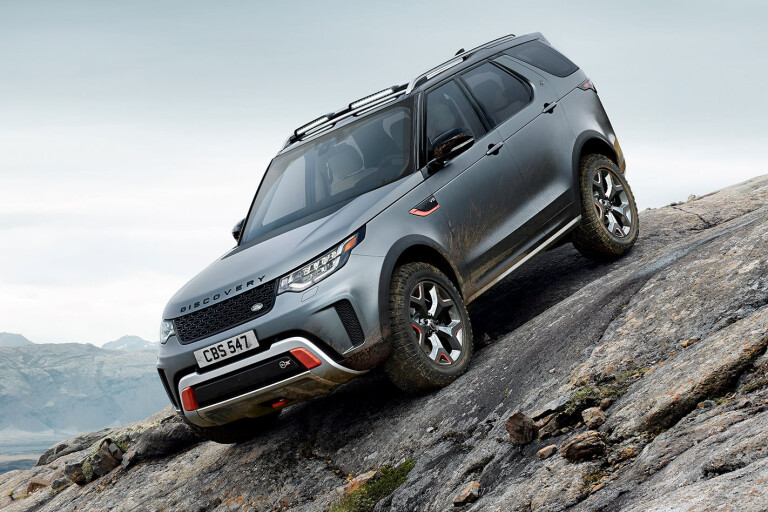 Land Rover Discovery SVX downhill