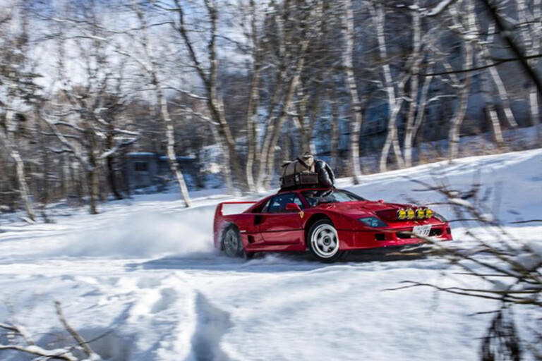 Ferrari F40 snow drifting
