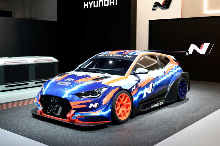 Hyundai Veloster N ETCR racer revealed