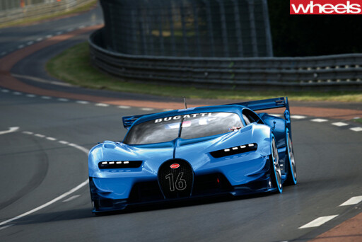 Bugatti -Chiron -driving -front -side
