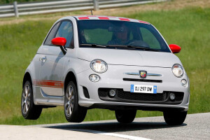 2008 Fiat 500 Abarth review classic MOTOR
