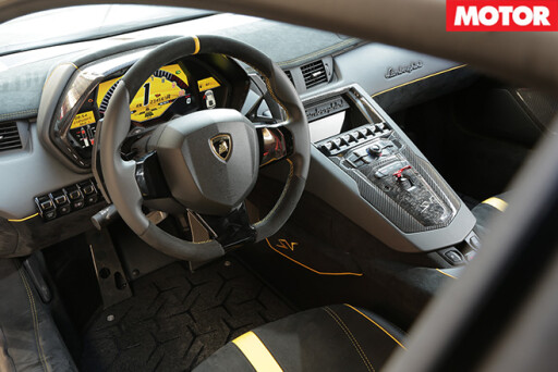 Lamborghini Avendator SV interior