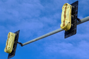 Driving advice: What to do if traffic lights are out
