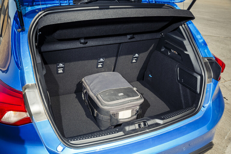 Ford Focus boot space