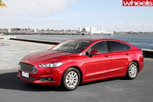 Ford -Mondeo -front -side