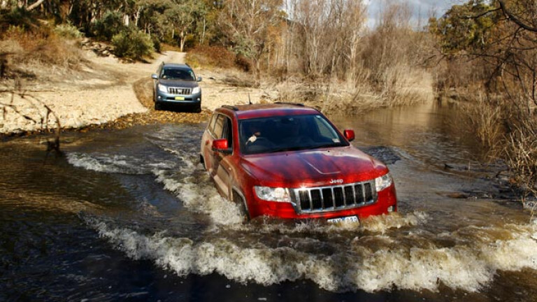 Jeep Grand Cherokee vs Toyota Prado vs Land Rover Discovery 4 Review