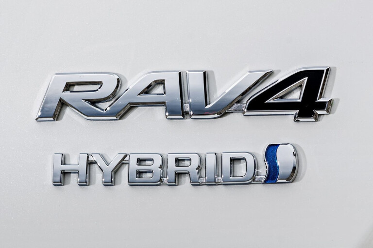 Toyota Rav 4 Hybrid Jpg