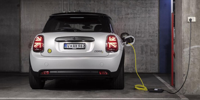 Mini to go all-electric by 2030 - report