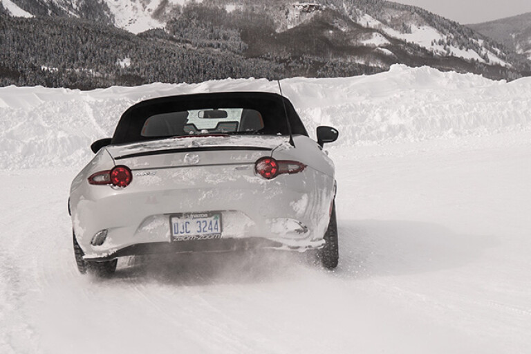 Mazda MX-5 rear snow