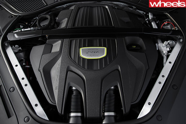Porsche Panamera E-Hybrid V6 Engine