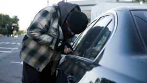 How to outsmart car thieves