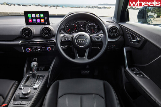 2017-Audi -Q2-interior