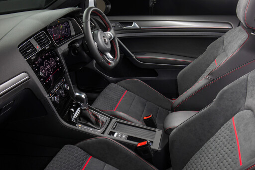 2017 Volkswagen Golf GTI Performance interior.jpg