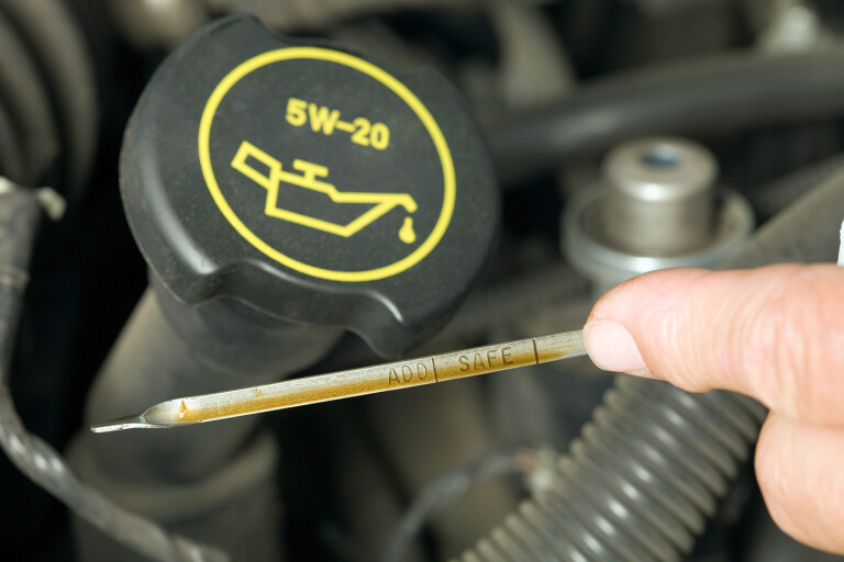 engine oil dipstick check