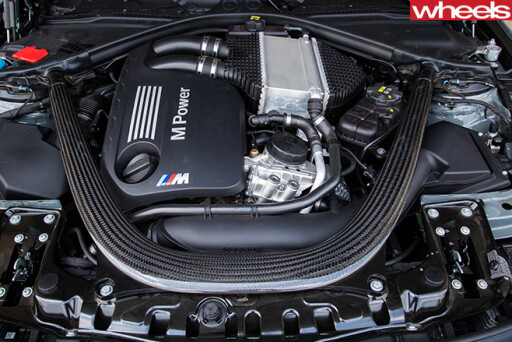 BMW-M2-engine