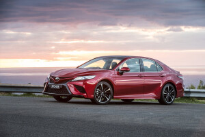 2018 Toyota Camry Which Spec is best