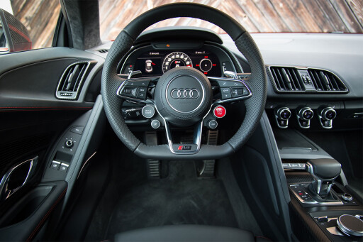 Audi R8 V10 interior