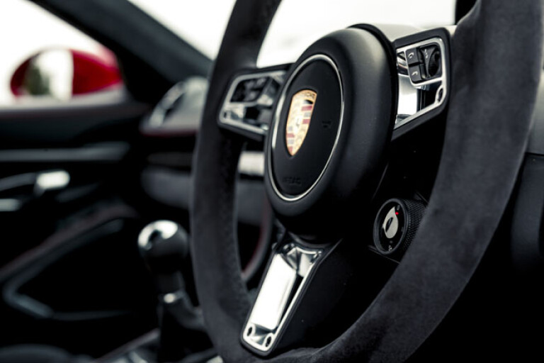Porsche Cayman GTS 4.0 steering wheel
