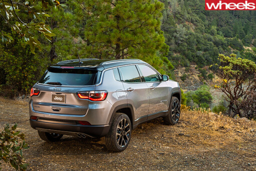 2017-Jeep -Compass -rear -side
