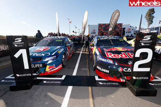 V8 supercars whincup craig lowndes