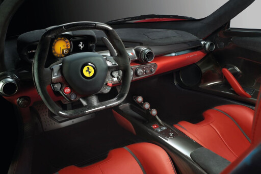 La Ferrari -Spider -interior