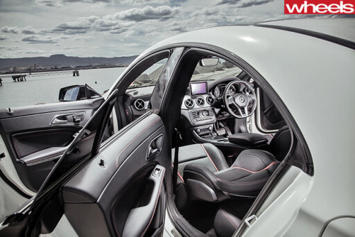 Mercedes -AMG-CLA45-interior