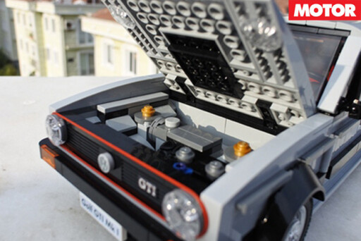 Lego VW Golf GT engine
