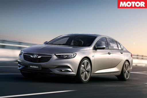 2018 holden commodore driving