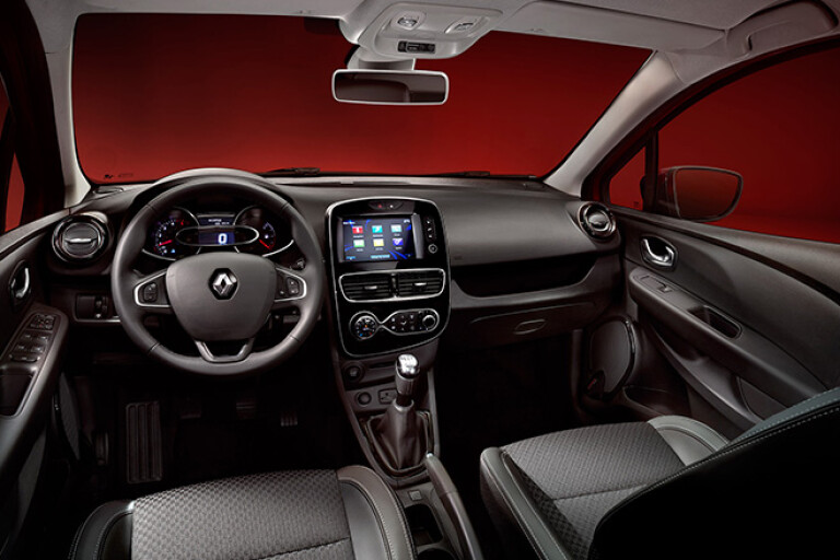 Renault Clio facelift interior