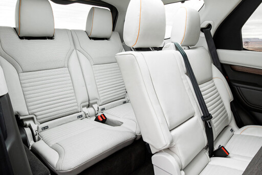 Land Rover Discovery seats
