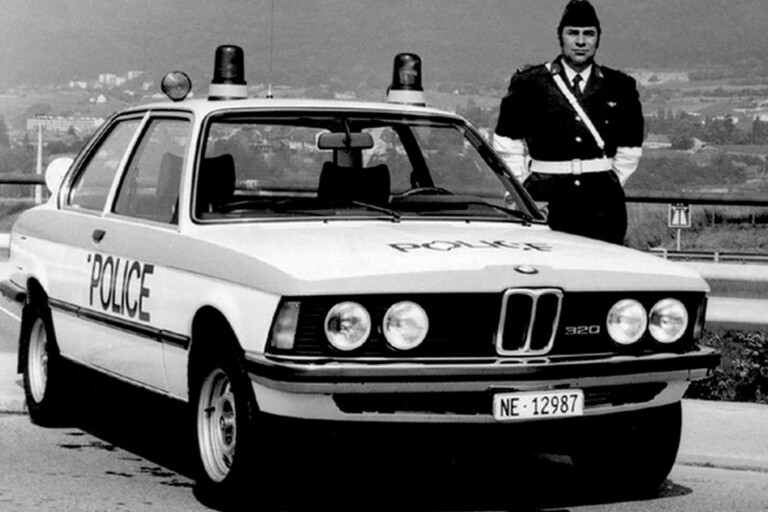 E21 BMW 320 police