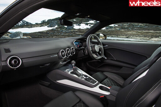Audi -TTS-interior