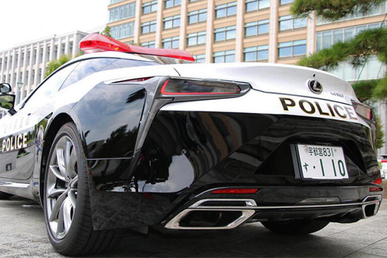 Lexus LC500 police car Japan