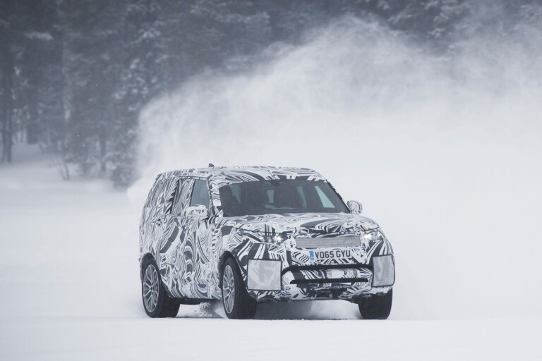 Fifth-gen Land Rover Discovery in Action