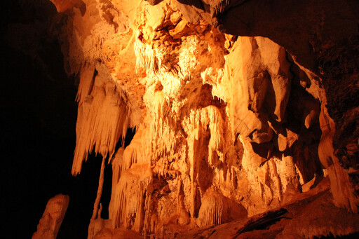 Wombeyan Caves.jpg